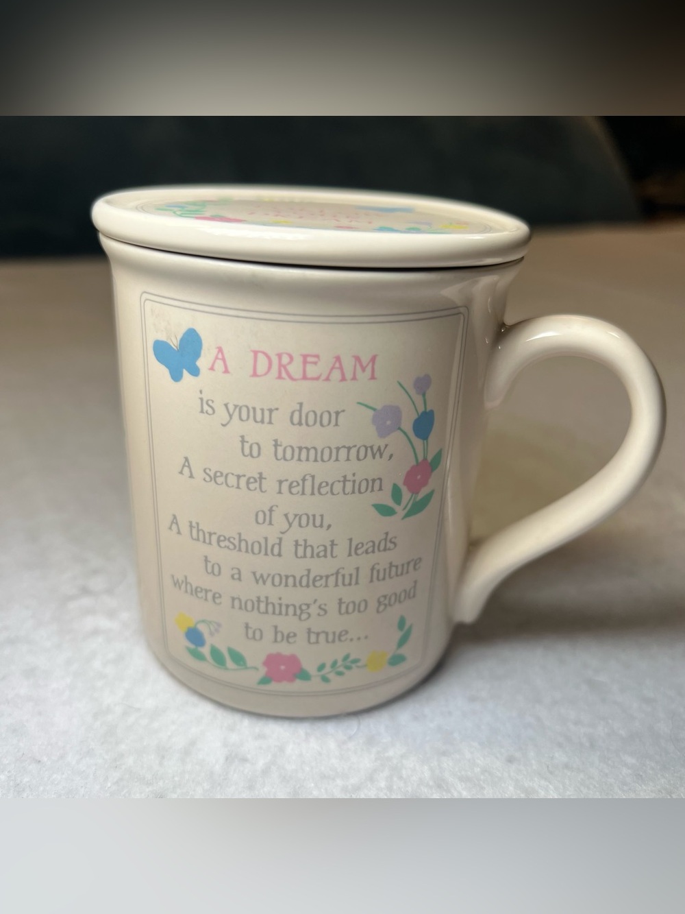 Vintage 1985 Hallmark Amanda Bradley Lidded Mug – Decorative / Collectible Use